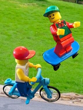 LEGO rare mini figs Skateboard/Longboard & Bicycle riders bundle